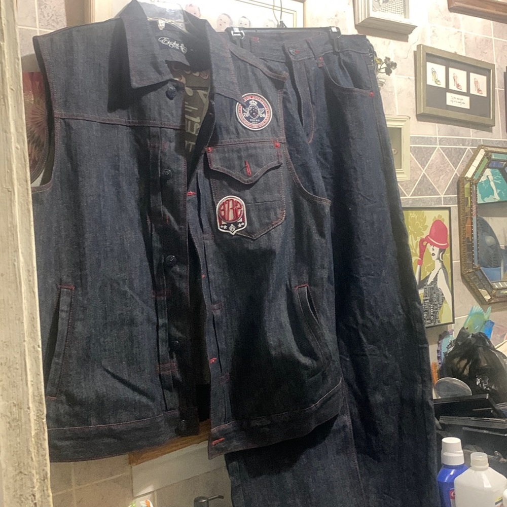 Eight 732 trucking outfit